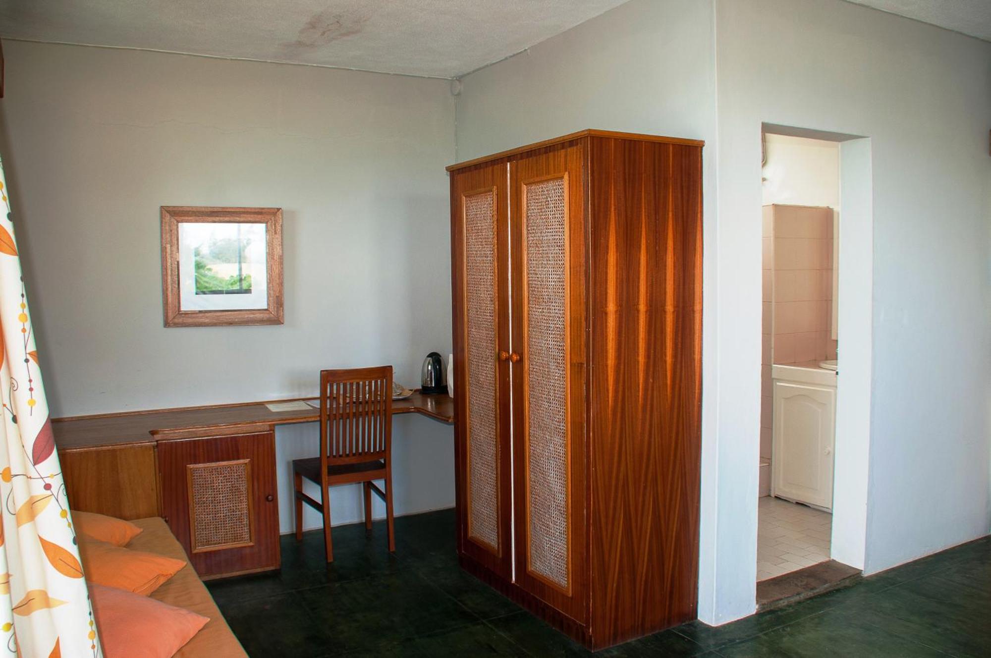Chantauvent Guest House Blue Bay Room photo