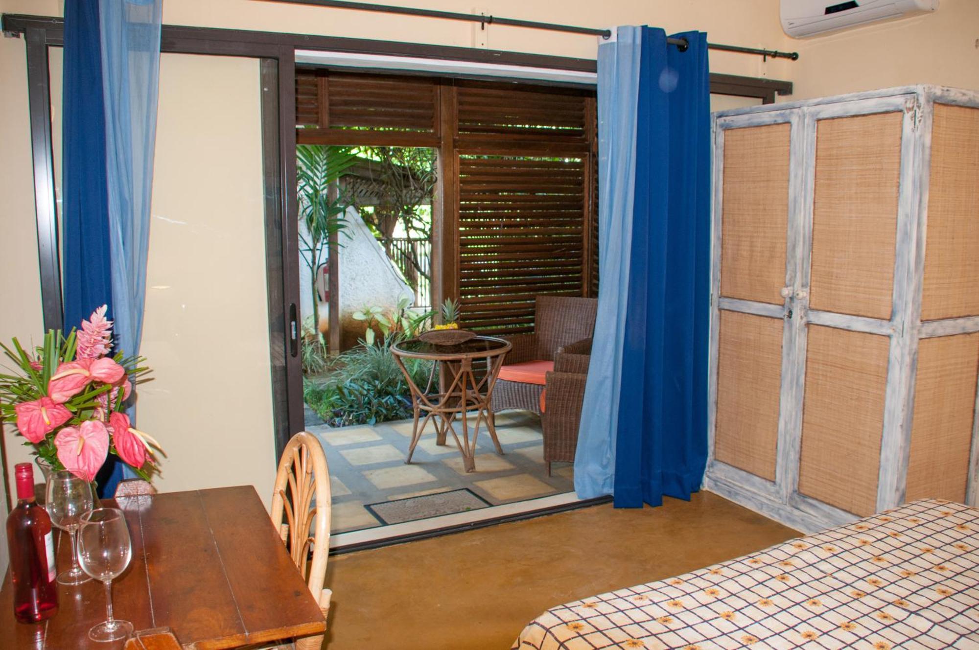 Chantauvent Guest House Blue Bay Room photo