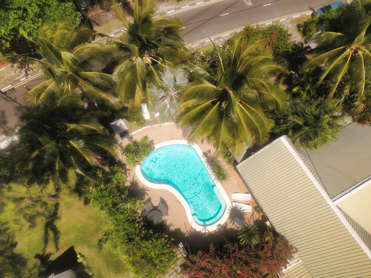 Chantauvent Guest House Blue Bay Exterior photo